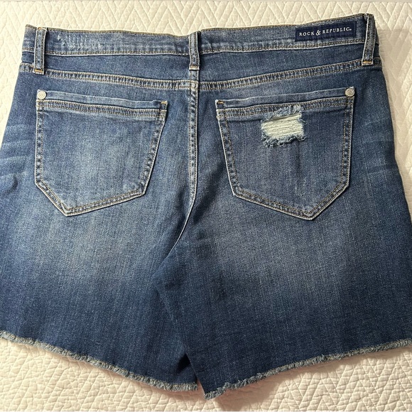 Rock and Republic women’s size 16 bumper shoot  denim‎ jeans shorts - Picture 2 of 10